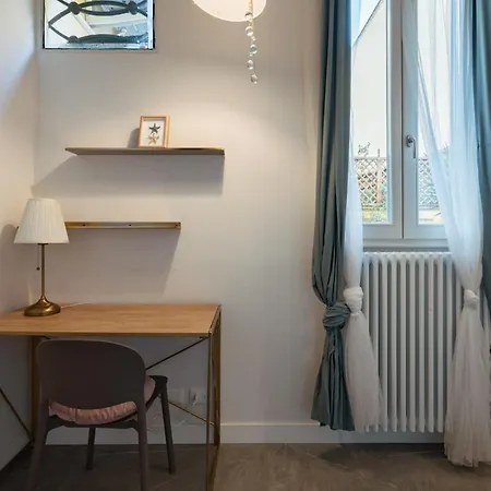 Blu's House In * Florence