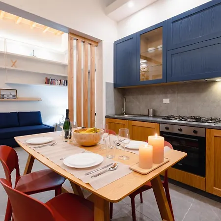 Blu's House In Apartment Florenz